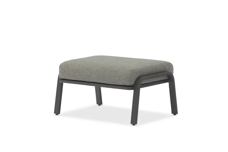 Табуреты и пуфы