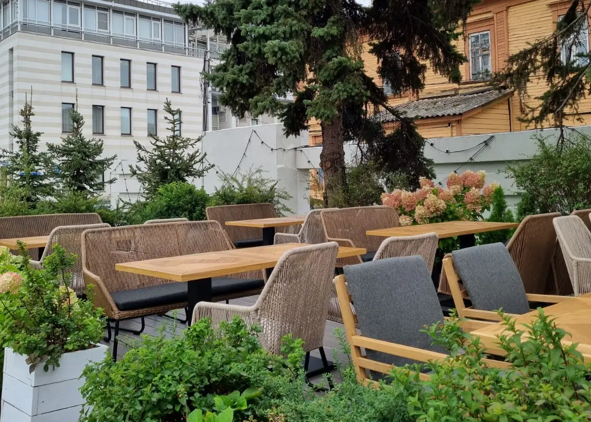 Летняя веранда ресторана Магадан Novikov Group